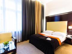 Zimmerbild 6