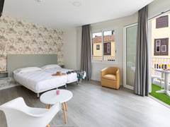 Zimmerbild 6