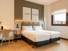 Zimmerbild 6