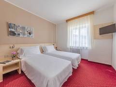 Zimmerbild 8