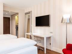 Zimmerbild 9