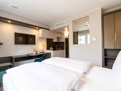 Zimmerbild 5