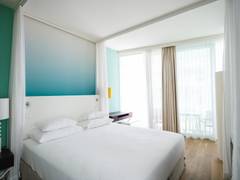 Zimmerbild 4