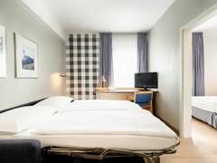 Zimmerbild 17