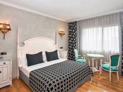 Zimmerbild 12