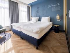 Zimmerbild 33