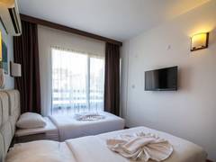 Zimmerbild 4