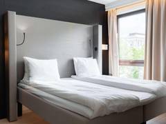 Zimmerbild 15