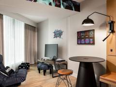 Zimmerbild 11