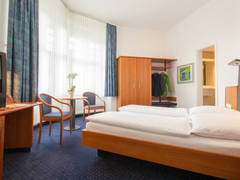 Zimmerbild 6