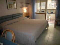 Zimmerbild 8