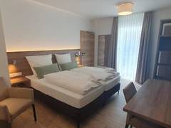 Zimmerbild 4