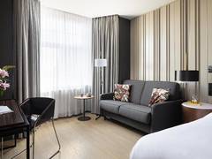Zimmerbild 6