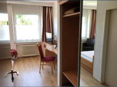 Zimmerbild 6