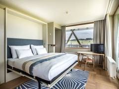 Zimmerbild 4