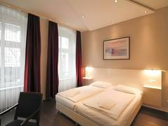 Zimmerbild 2