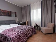Zimmerbild 3