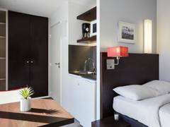 Zimmerbild 13
