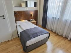 Zimmerbild 4