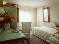 Zimmerbild 6