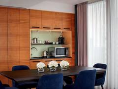 Zimmerbild 8