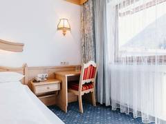 Zimmerbild 4
