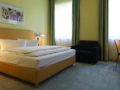 Zimmerbild 24