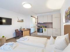 Zimmerbild 4
