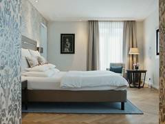Zimmerbild 8