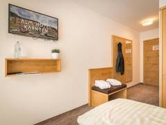 Zimmerbild 4