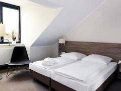 Zimmerbild 13
