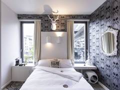 Zimmerbild 1