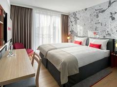 Zimmerbild 8