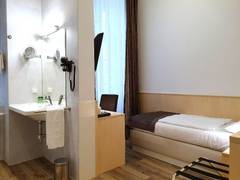 Zimmerbild 32