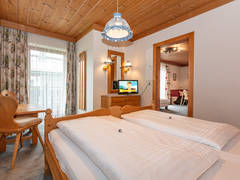 Zimmerbild 15