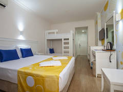 Zimmerbild 6