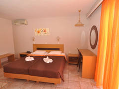 Zimmerbild 9