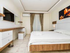 Zimmerbild 8