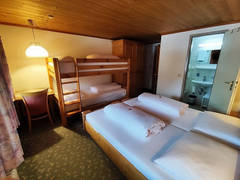 Zimmerbild 4