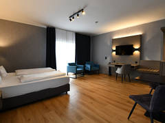 Zimmerbild 8