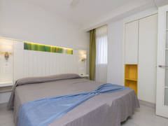 Zimmerbild 44
