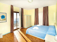 Zimmerbild 28