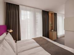 Zimmerbild 12