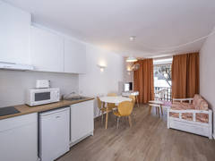 Zimmerbild 8