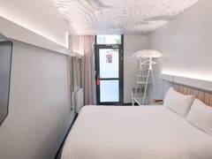 Zimmerbild 23