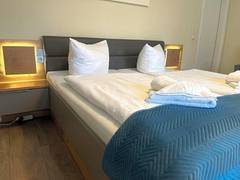 Zimmerbild 9