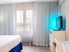 Zimmerbild 6