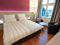 Zimmerbild 28