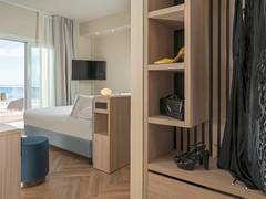 Zimmerbild 32