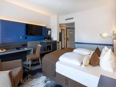 Zimmerbild 8